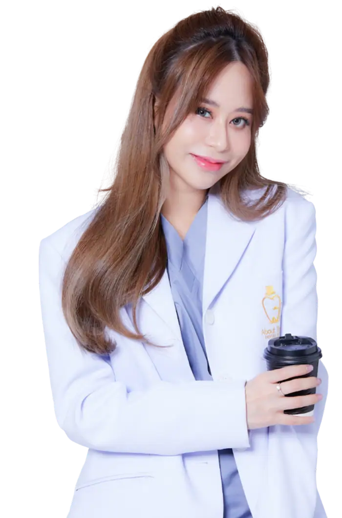 Dr. Nisara Tanarerkchai | ทพญ.ณิศรา ธนฤกษ์ชัย (Dr.Nisara Tanarerkchai) หนึ่งในทีมทันตแพทย์ About Tooth Dental Clinic